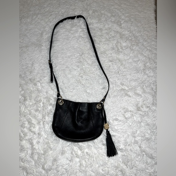Vince Camuto Handbags - Vince Camuto Crossbody Bag